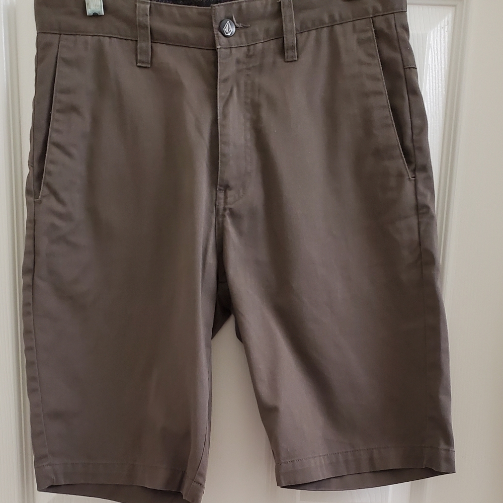 Volco. Mens Flat Front Chino Shorts Sz 28